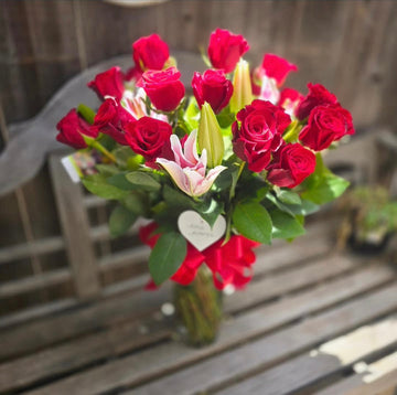 1 Dozen Red Roses & Lilies
