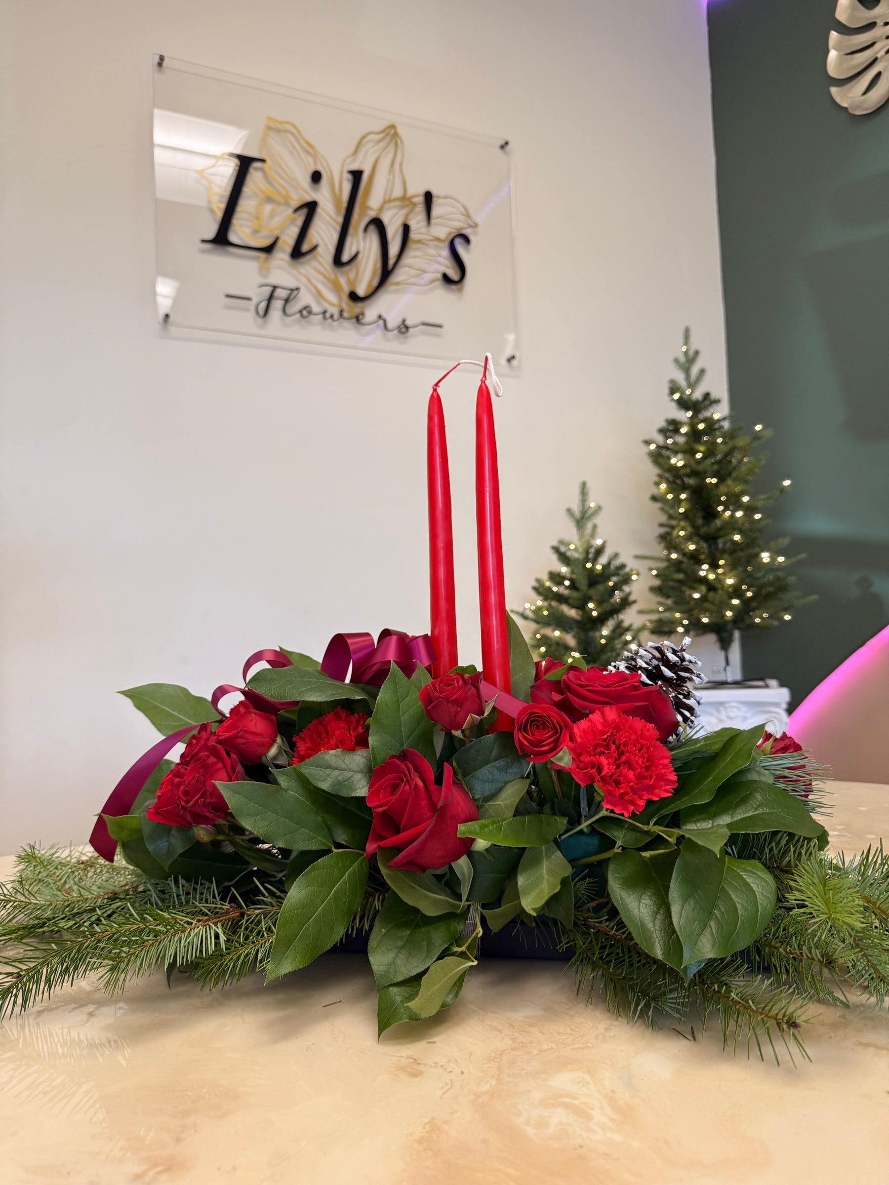 Happy Holidays Centerpiece